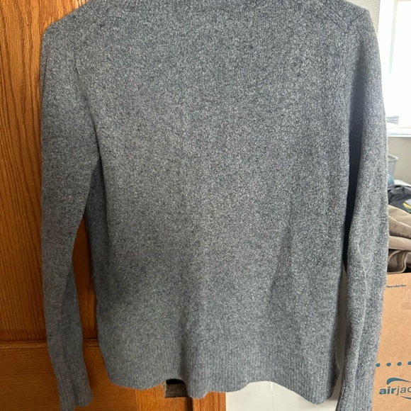 J. Crew SO soft Women's Heather Gray Crew Neck Sweater - Picture 2 of 4